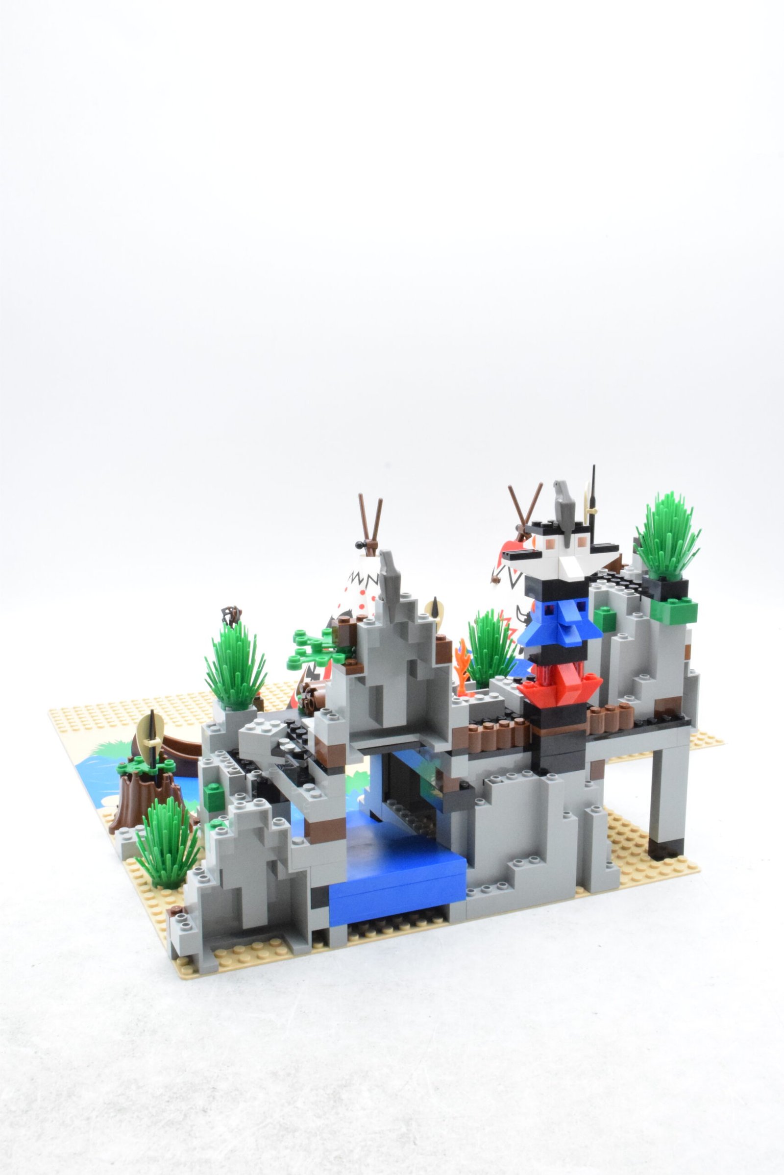 6766 - Rapid River Village – Image 7