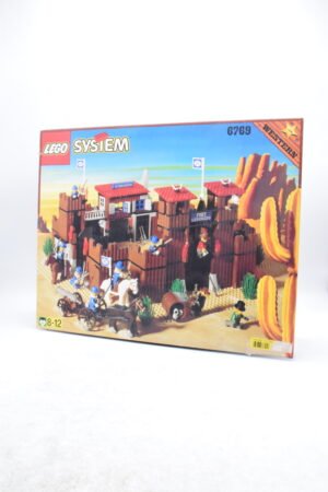 6769 - Fort Legoredo
